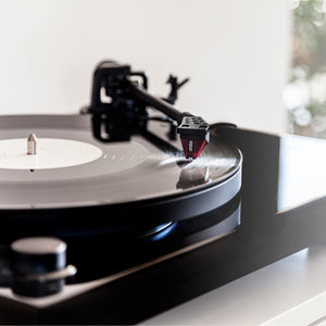 Reloop TURN3 "B" Stock Belt-Driven Semi-Automatic Turntable System with USB Interface (B-STOCK)